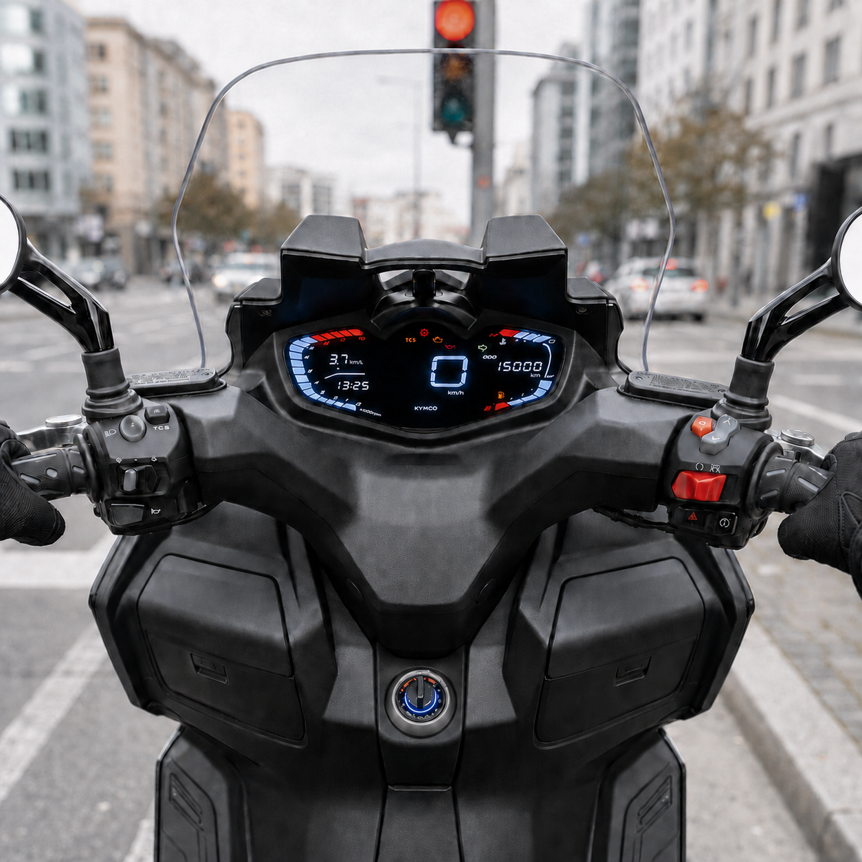Scooter göstergesinde 15.000 kilometre, aktarma ve aşınma kontrolü